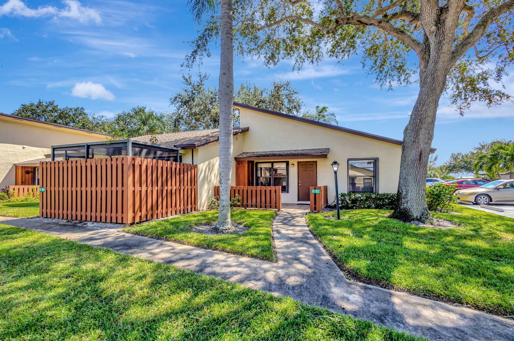 8182 Se Villa Way, Hobe Sound, FL 33455