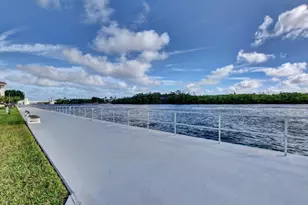 340 Horizons W Unit, Boynton Beach, FL 33435 - Photo 2