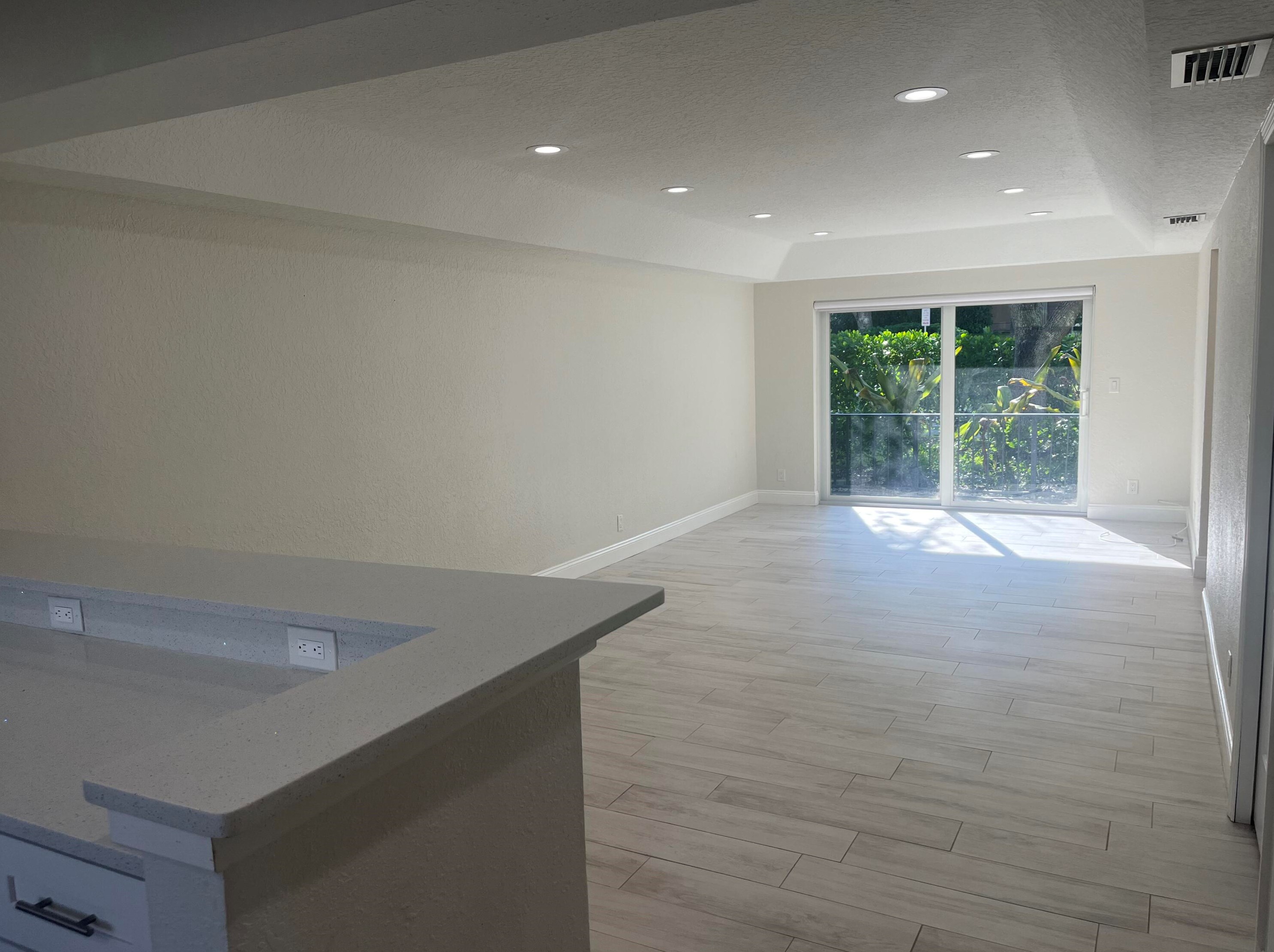 398 W Camino Real #3, Boca Raton, FL 33432