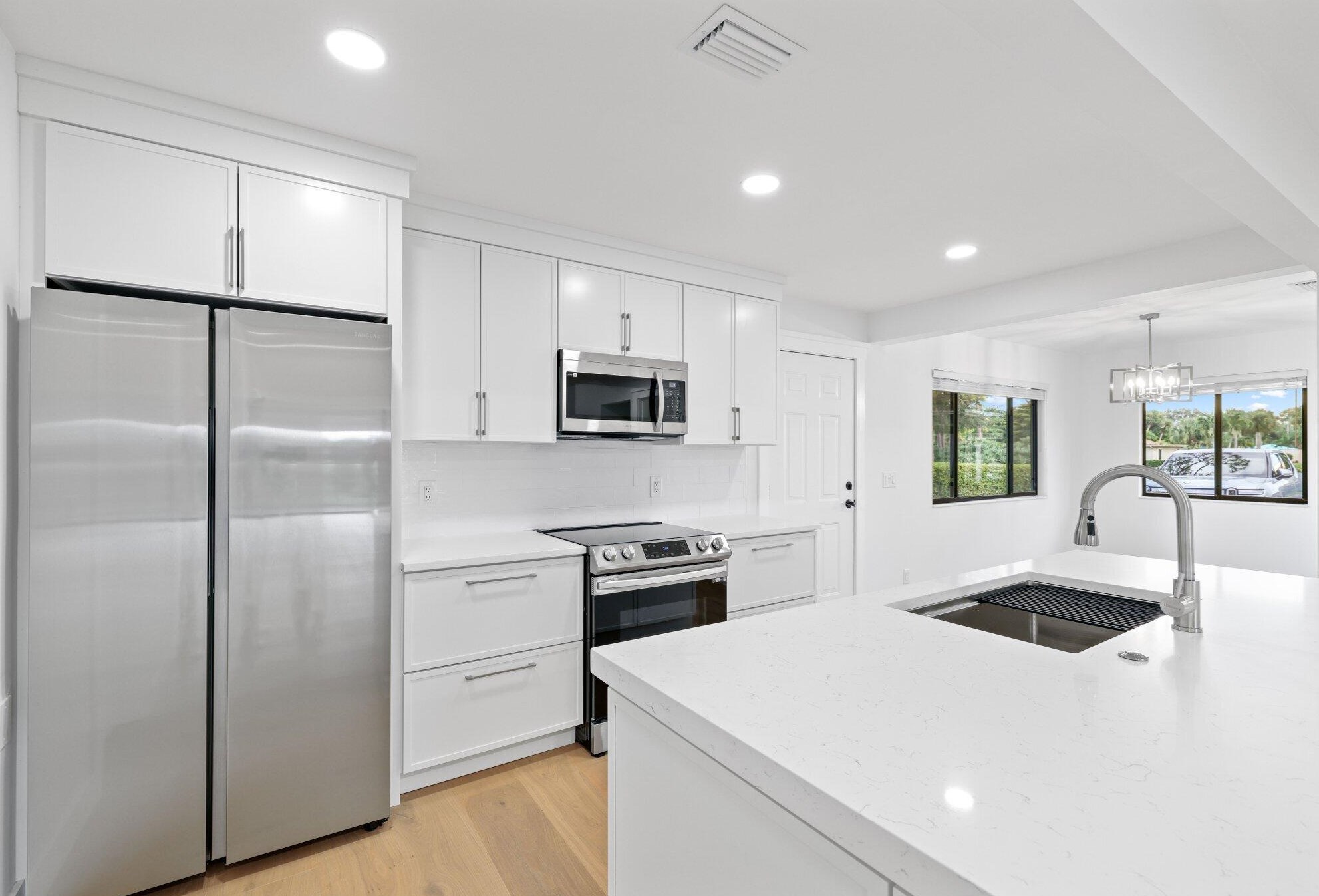 13731 Eastpointe Way, West Palm Beach, FL 33418