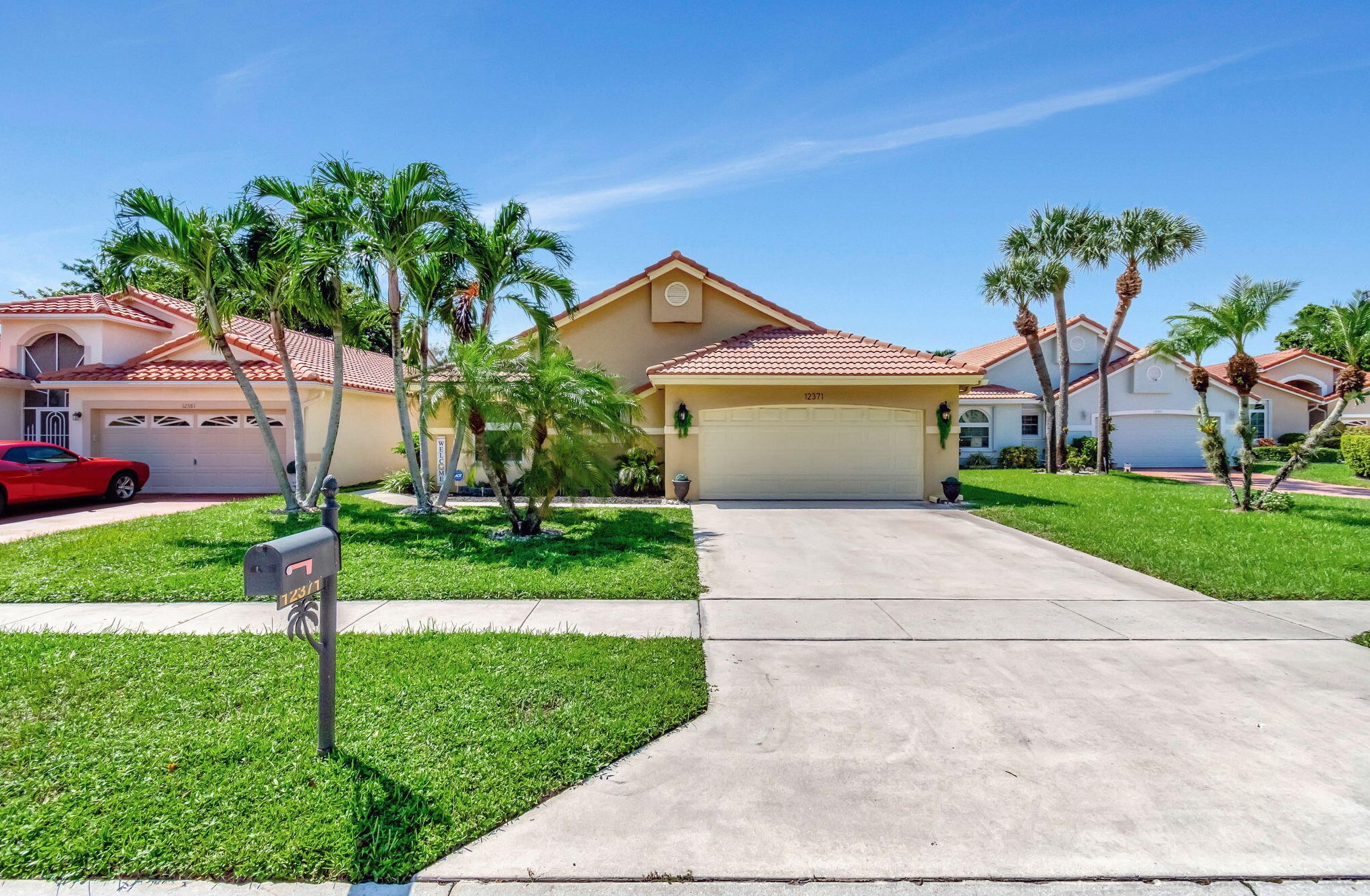 12371 Boneventure Dr, Boynton Beach, FL 33437-2034