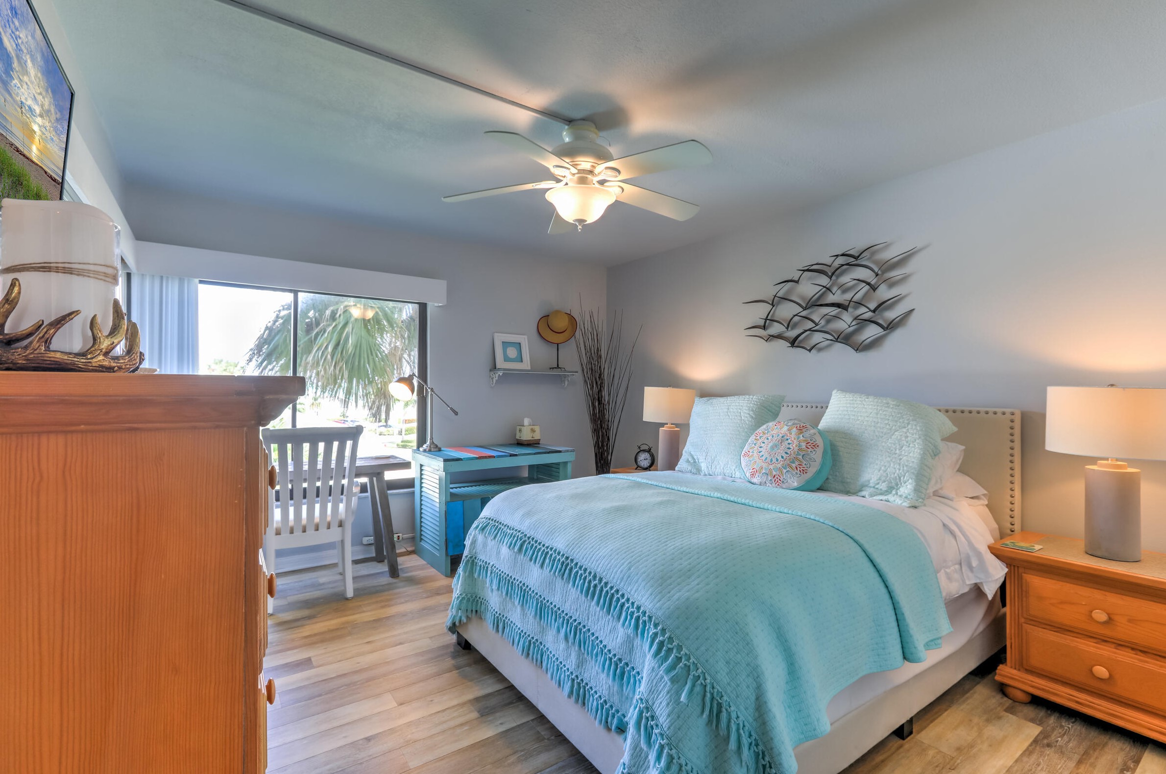 2400 Ocean Dr, Fort Pierce FL 81111-8018 exterior