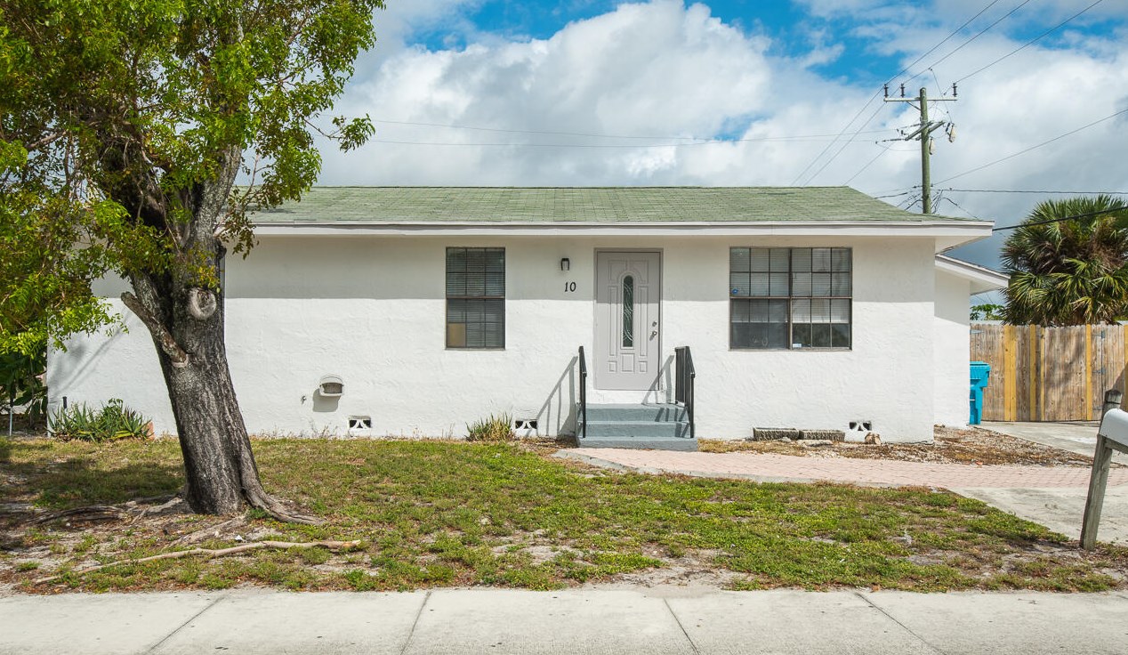 10 E Gateway Blvd, Boynton Beach, FL 33435