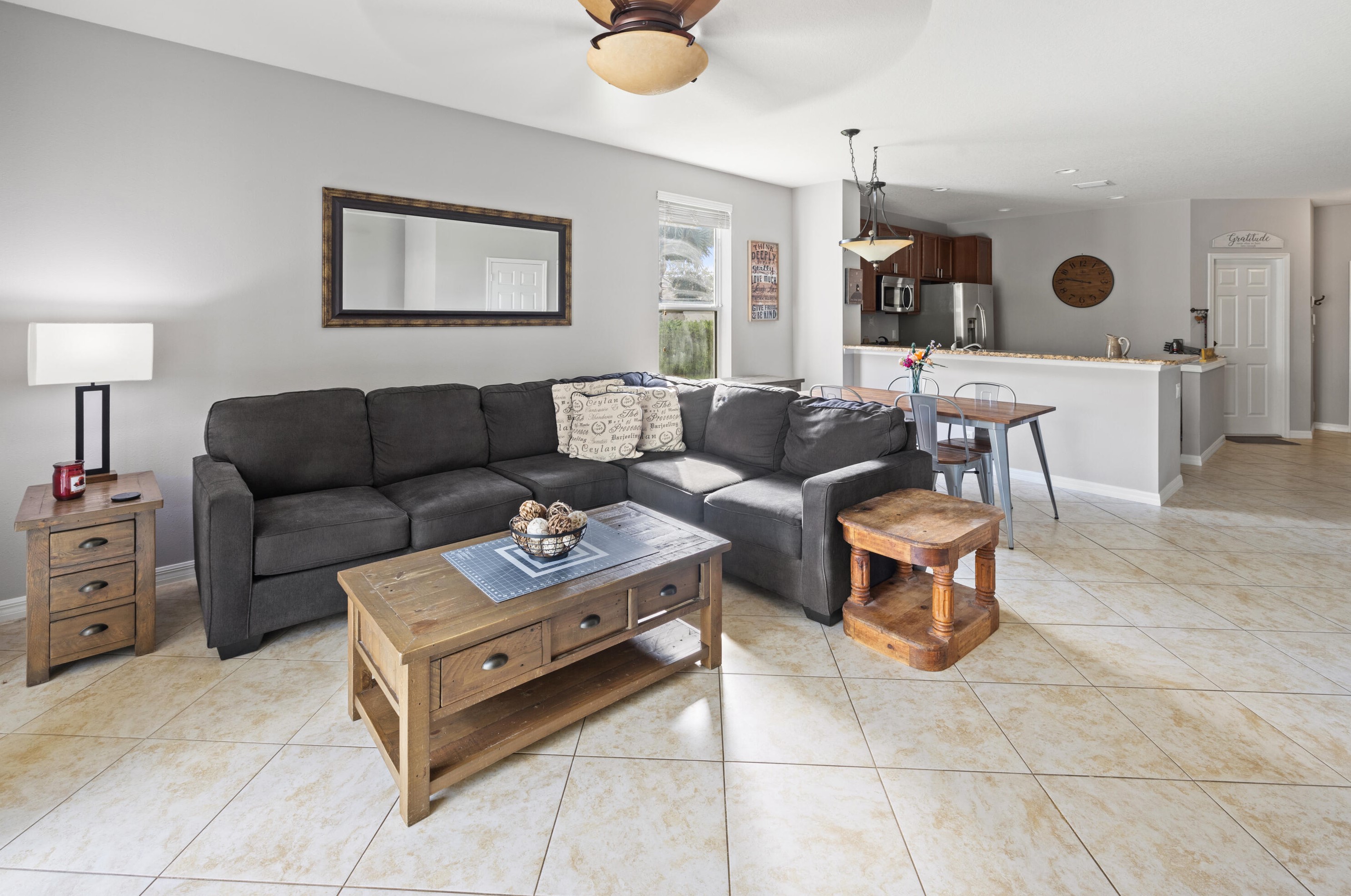 9651 Lago Dr, Boynton Beach, FL 33472-2777