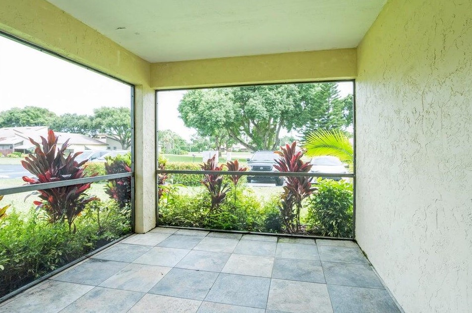 5050 Nesting Way, Delray Beach, FL 33484-1703