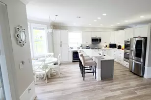 11786 SW Bennington Cir, Port Saint Lucie, FL 34987 - Photo 10