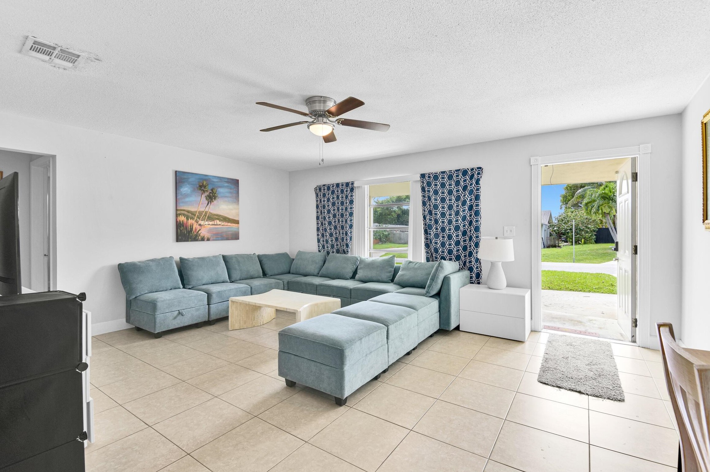 223 11th Ave, Boynton Beach, FL 33435-3046