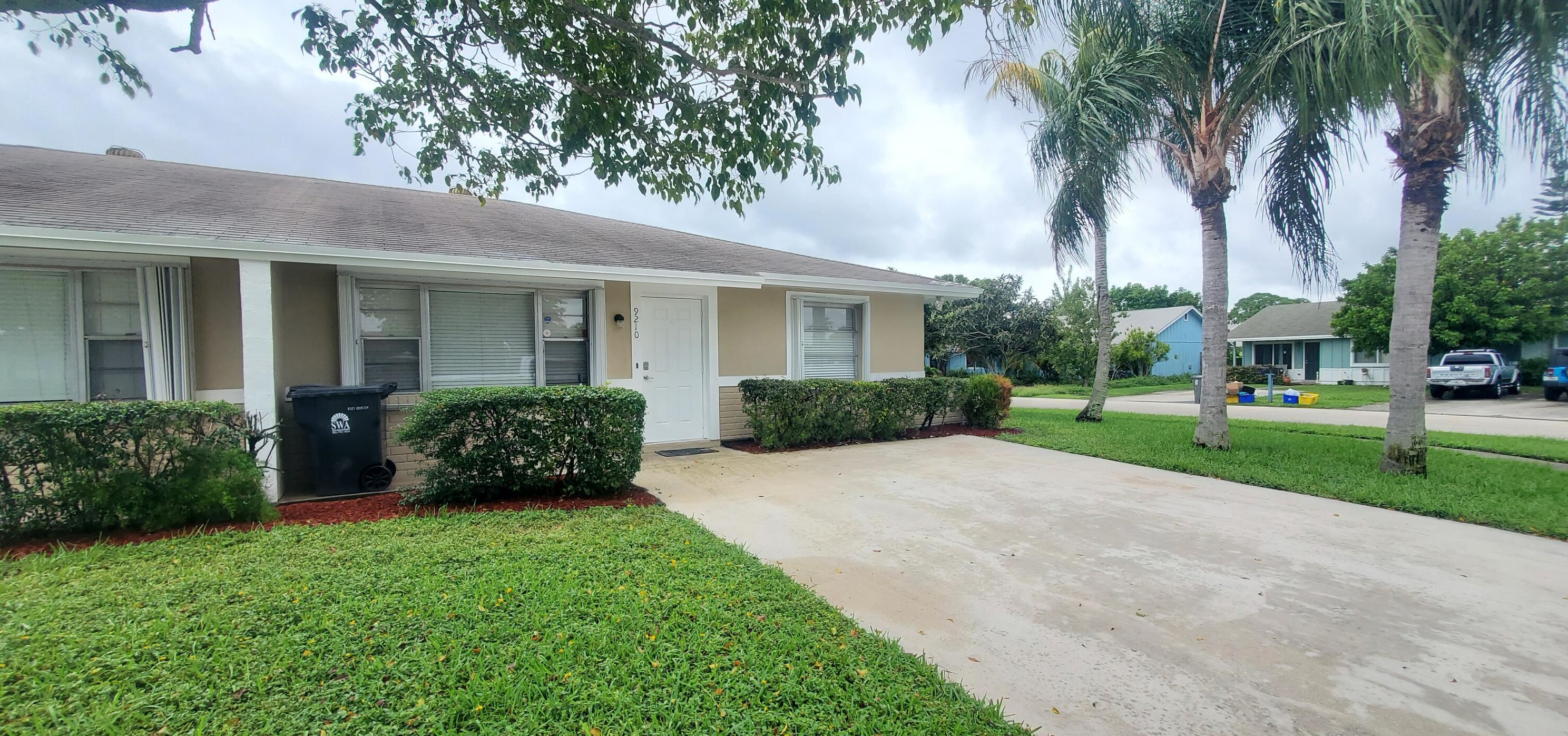 9210 W Highland Pines Dr, West Palm Beach, FL 33412