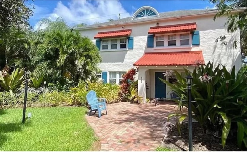 422 Palmway, Lake Worth, FL 33460-3123