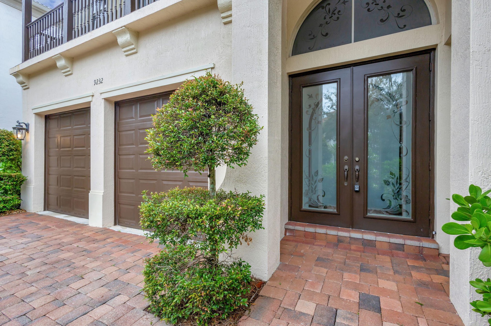 9232 Nugent Trl, West Palm Beach, FL 33411-6325