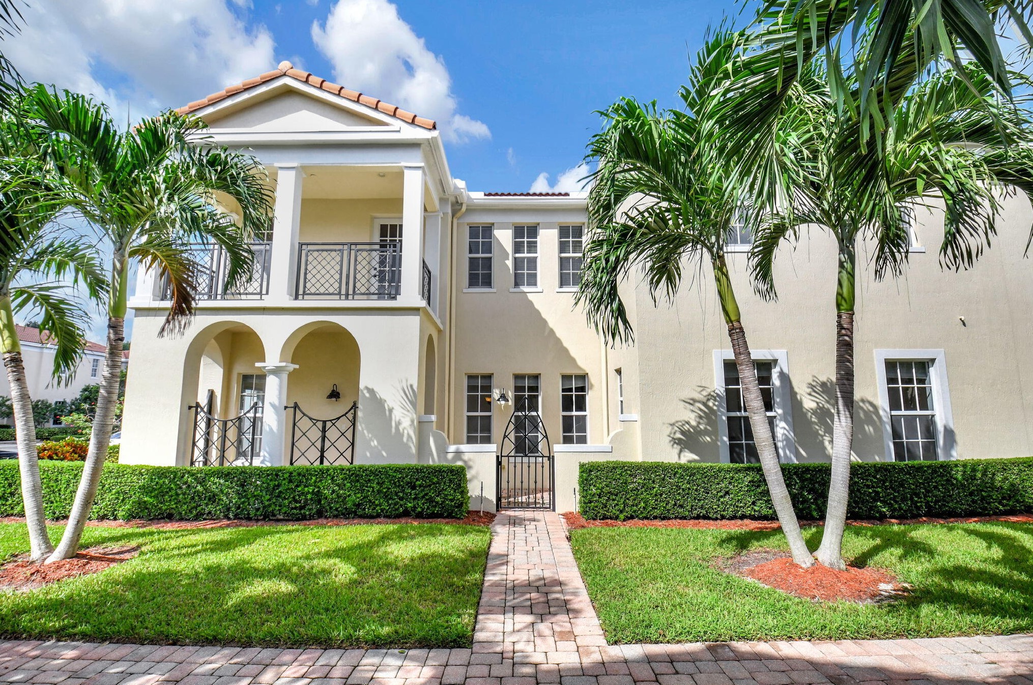 838 Nw 83rd Ln, Boca Raton, FL 33487