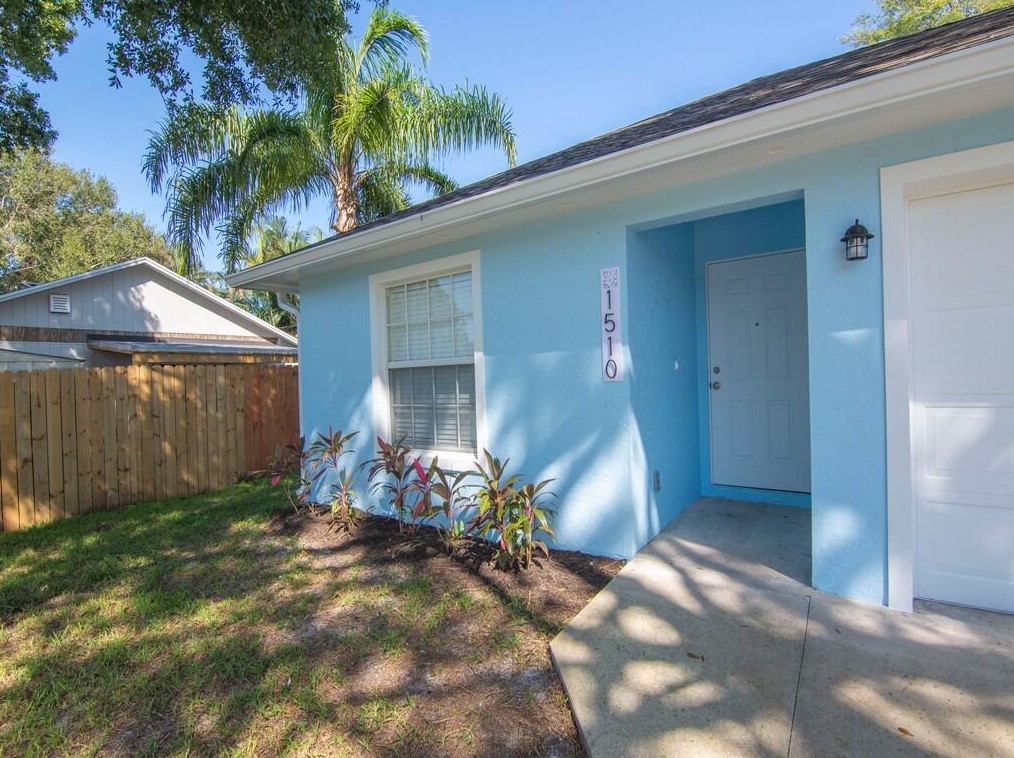 1510 20th Ct, Vero Beach, FL 32962-6155