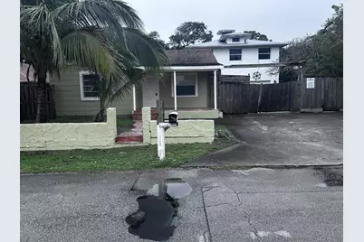 130 NE 4th Avenue, Boynton Beach, FL 33435 - Photo 2