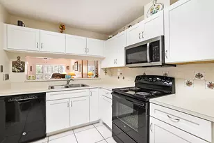 405 Harbour Pointe Way, Greenacres, FL 33413 - Photo 4