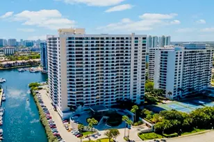 2500 Parkview Dr, Hallandale Beach, FL 33009 - Photo 2