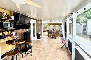 1943 Iris Rd, West Palm Beach, FL 33415 - Photo 10