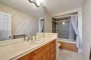 521 N Riverside Dr, Pompano Beach, FL 33062 - Photo 34