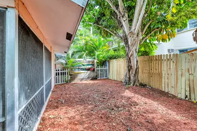 1912 NE 6th Street, Deerfield Beach, FL 33441 - Photo 30