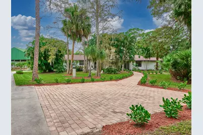 18238 128th Trail N, Jupiter, FL 33478 - Photo 2
