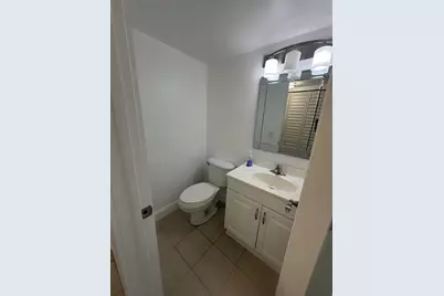 377 Windsor Q, West Palm Beach, FL 33417 - Photo 10