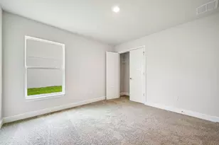 5135 Modeno St, Fort Pierce, FL 34951 - Photo 8