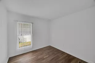 904 Barefoot Blvd, Barefoot Bay, FL 32976 - Photo 16