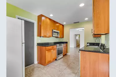 2016 SW Golf Lane, Boynton Beach, FL 33426 - Photo 8