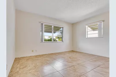 2016 SW Golf Lane, Boynton Beach, FL 33426 - Photo 12