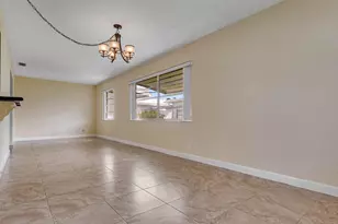 2016 SW Golf Ln, Boynton Beach, FL 33426 - Photo 10