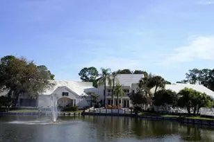 19124 Meadowbrook Ct, Fort Myers, FL 33903 - Photo 4