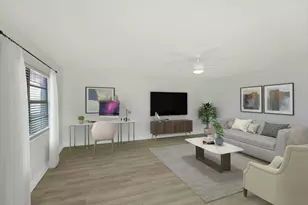710 Burgundy O, Delray Beach, FL 33484 - Photo 2