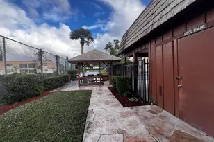 4709 Oak Terrace Dr, Greenacres, FL 33463 - Photo 14