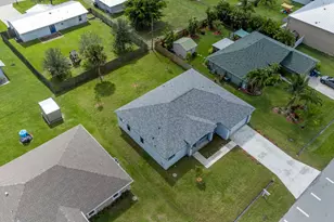 850 SW Abingdon Ave, Port Saint Lucie, FL 34953 - Photo 4