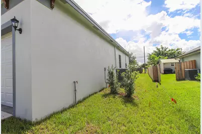 850 SW Abingdon Avenue, Port Saint Lucie, FL 34953 - Photo 16
