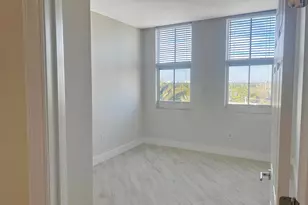 2401 NE 65th St, Fort Lauderdale, FL 33308 - Photo 18