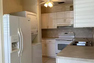 8665 Chevy Chase Dr, Boca Raton, FL 33433 - Photo 32