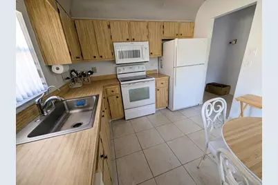 2454 NW 9th Street, Delray Beach, FL 33445 - Photo 12