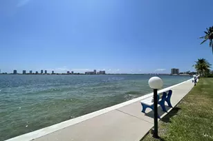 401 Lake Shore Dr, Lake Park, FL 33403 - Photo 36