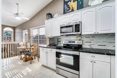 9817 Seacrest Circle, Unit #201, Boynton Beach, FL 33437 - Photo 8