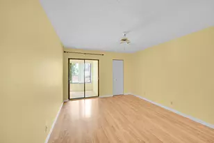 3154 Via Poinciana, Lake Worth, FL 33467 - Photo 14