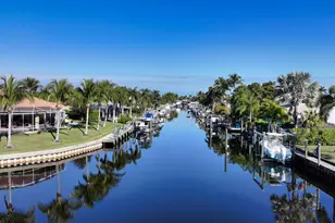 1319 SW Dyer Point Rd, Palm City, FL 34990 - Photo 42