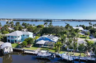 1319 SW Dyer Point Rd, Palm City, FL 34990 - Photo 38