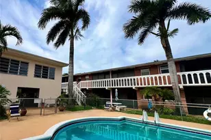 160 NE 8th Ave, Hallandale Beach, FL 33009 - Photo 12