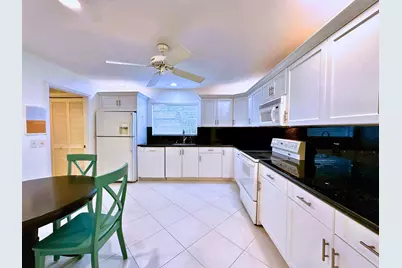 9258 Vista Del Lago, Unit #A, Boca Raton, FL 33428 - Photo 12