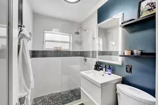 820 NE 17th St, Fort Lauderdale, FL 33305 - Photo 20