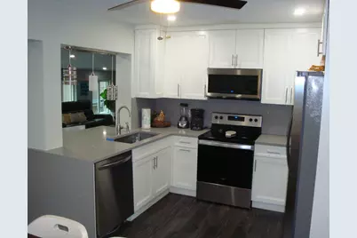 31 NE 48th Court, Oakland Park, FL 33334 - Photo 8