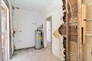 1839 NW 49th St, Miami, FL 33142 - Photo 12