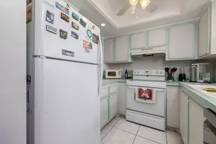2929 SE Ocean Blvd, Stuart, FL 34996 - Photo 10