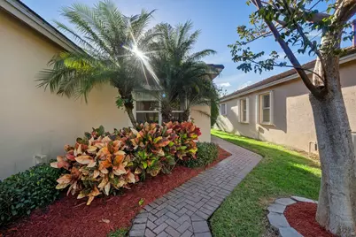 248 SW Manatee Springs Way, Port Saint Lucie, FL 34986 - Photo 4