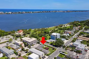 130 S Lakeside 1 Dr, Lake Worth Beach, FL 33460 - Photo 36
